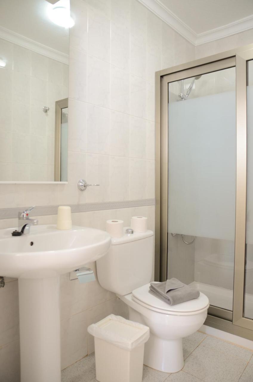Apartamentos El Marinero - Avenida كاليتا دي سيبو المظهر الخارجي الصورة